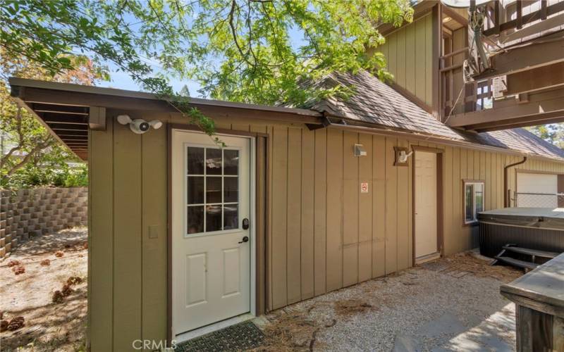 Left door: Sauna entrance     Right door: Rec room entrance
