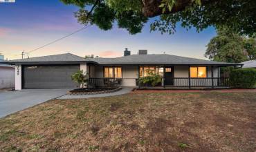 1549 Shirley Dr, Pleasant Hill, California 94523, 3 Bedrooms Bedrooms, ,1 BathroomBathrooms,Residential,Buy,1549 Shirley Dr,41062649