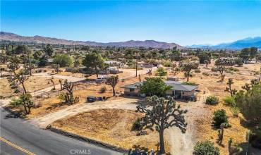 7736 Joshua Lane, Yucca Valley, California 92284, 2 Bedrooms Bedrooms, ,1 BathroomBathrooms,Residential,Buy,7736 Joshua Lane,JT24117152