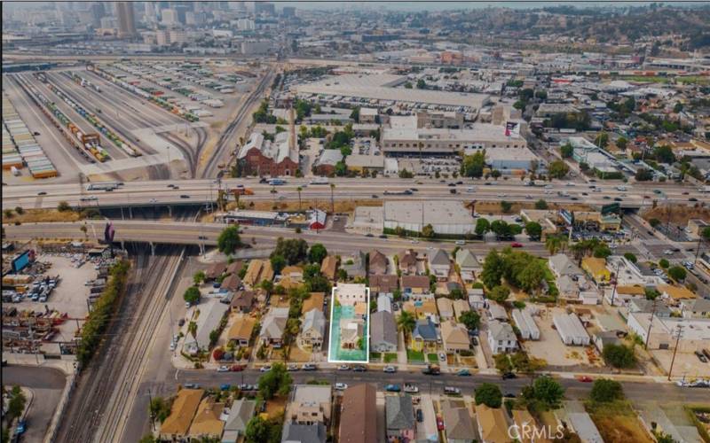 Aeriel view of units situated within walking distance to Downtown Los Angeles