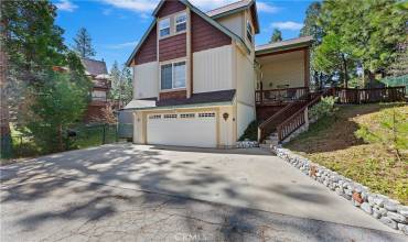 858 Grass Valley Road, Lake Arrowhead, California 92352, 4 Bedrooms Bedrooms, ,2 BathroomsBathrooms,Residential,Buy,858 Grass Valley Road,IG24082404