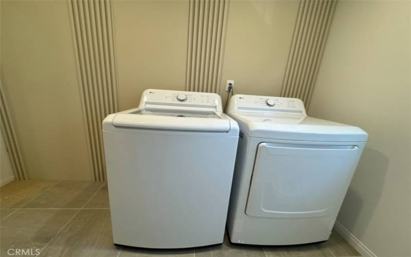 Washer & dryer with wall paneling