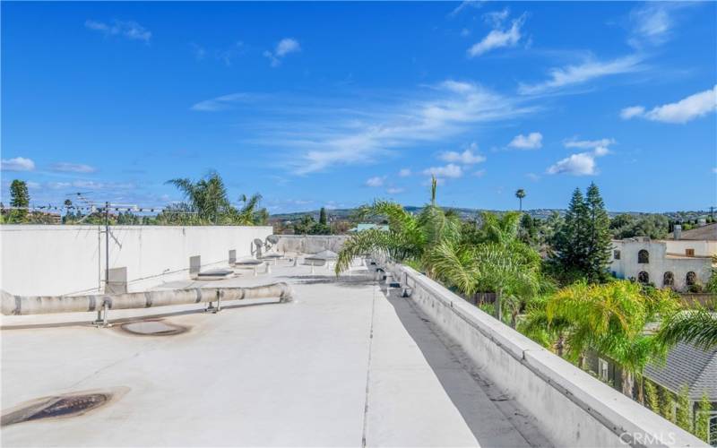 Roof top access with potential build on opportunities