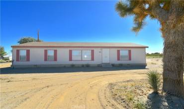 12553 Pionero Road, Phelan, California 92371, 3 Bedrooms Bedrooms, ,2 BathroomsBathrooms,Residential,Buy,12553 Pionero Road,EV24076160