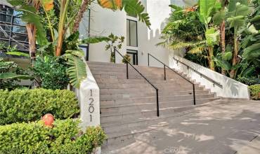 1201 Larrabee Street 107, West Hollywood, California 90069, 2 Bedrooms Bedrooms, ,2 BathroomsBathrooms,Residential,Buy,1201 Larrabee Street 107,SR24119722