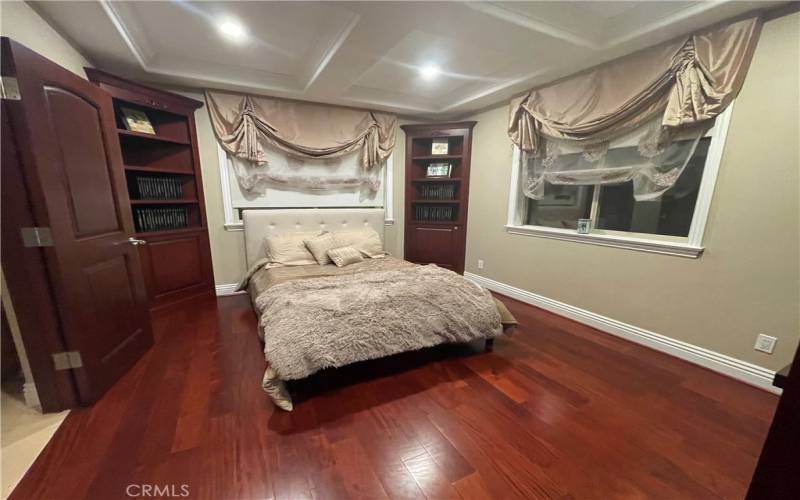 Lower Level bedroom with attached bathroom