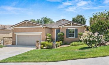 29661 Cambridge Avenue, Castaic, California 91384, 3 Bedrooms Bedrooms, ,2 BathroomsBathrooms,Residential,Buy,29661 Cambridge Avenue,SR24119386