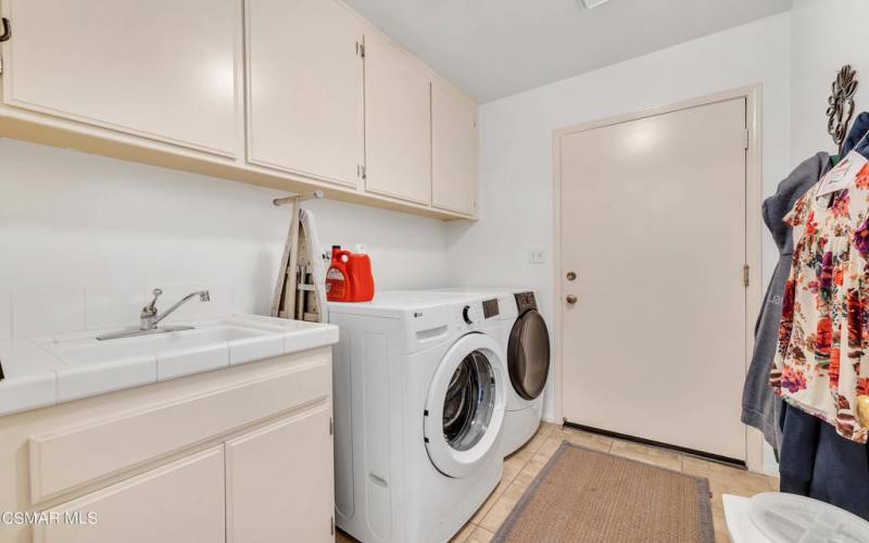 Laundry Room with sink