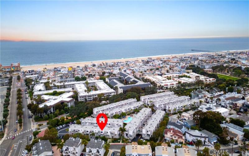 Close proximity to the beach.  You don't have to worry about parking!