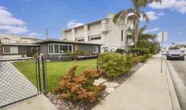 251 255 DATE AVENUE, Imperial Beach, California 91932, 5 Bedrooms Bedrooms, ,3 BathroomsBathrooms,Residential Income,Buy,251 255 DATE AVENUE,240013465SD