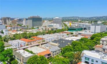 149 S Crescent Drive B, Beverly Hills, California 90212, 1 Bedroom Bedrooms, ,1 BathroomBathrooms,Residential Lease,Rent,149 S Crescent Drive B,SW24120996