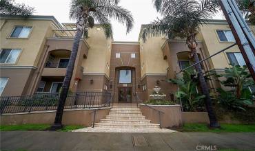 4568 W 1st Street 307, Los Angeles, California 90004, 2 Bedrooms Bedrooms, ,2 BathroomsBathrooms,Residential,Buy,4568 W 1st Street 307,PW24120910