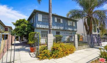 6242 Beck Avenue, North Hollywood, California 91606, 8 Bedrooms Bedrooms, ,Residential Income,Buy,6242 Beck Avenue,24402361