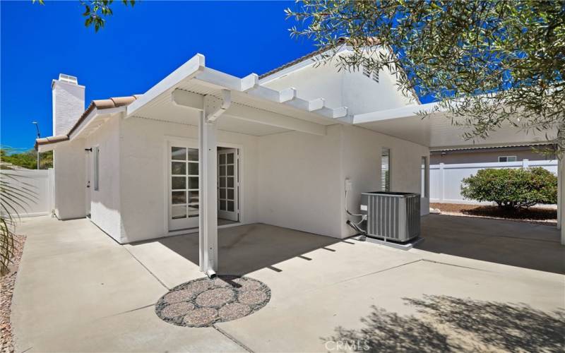 Showing entry into second bedroom and side entry into living room