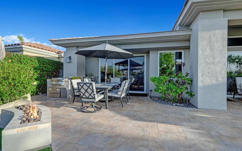 CURVED FIREPIT TO DINING PATIO MLS copy