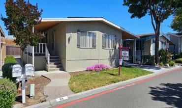 690 E Persian Drive, Sunnyvale, California 94089, 2 Bedrooms Bedrooms, ,2 BathroomsBathrooms,Manufactured In Park,Buy,690 E Persian Drive,ML81969698