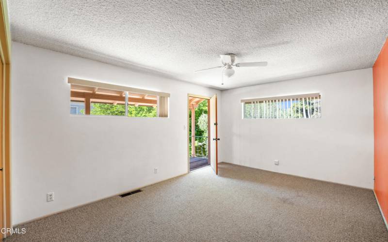 312 E Matilija MLS-16