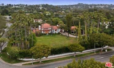 9451 Sunset Boulevard, Beverly Hills, California 90210, 8 Bedrooms Bedrooms, ,11 BathroomsBathrooms,Residential Lease,Rent,9451 Sunset Boulevard,24404255