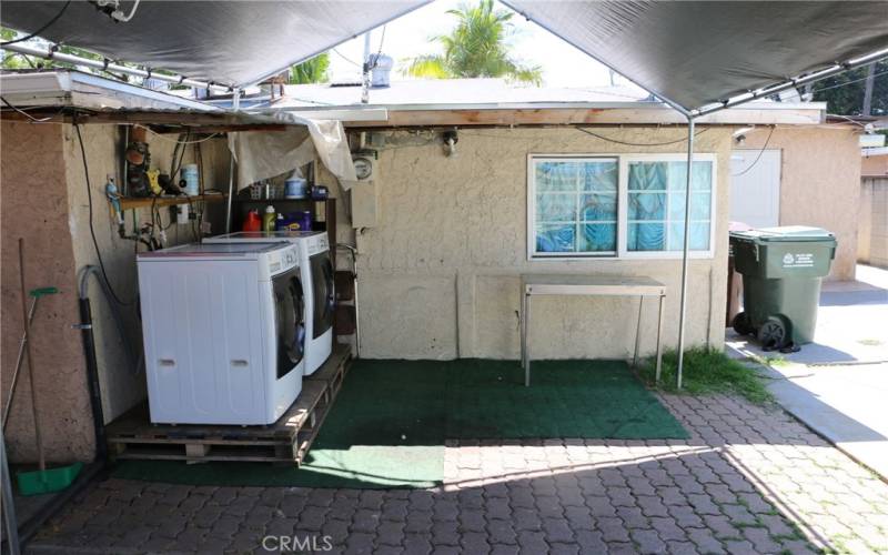 2nd Location LAUNDRY Room