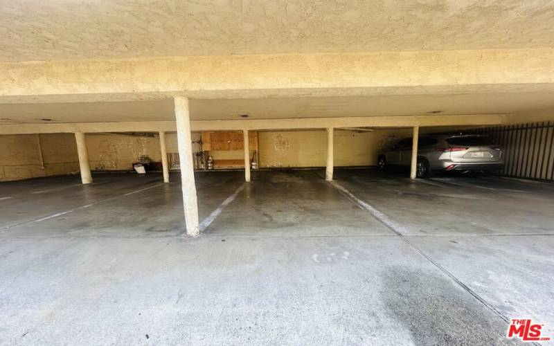 Carport Tandem Parking