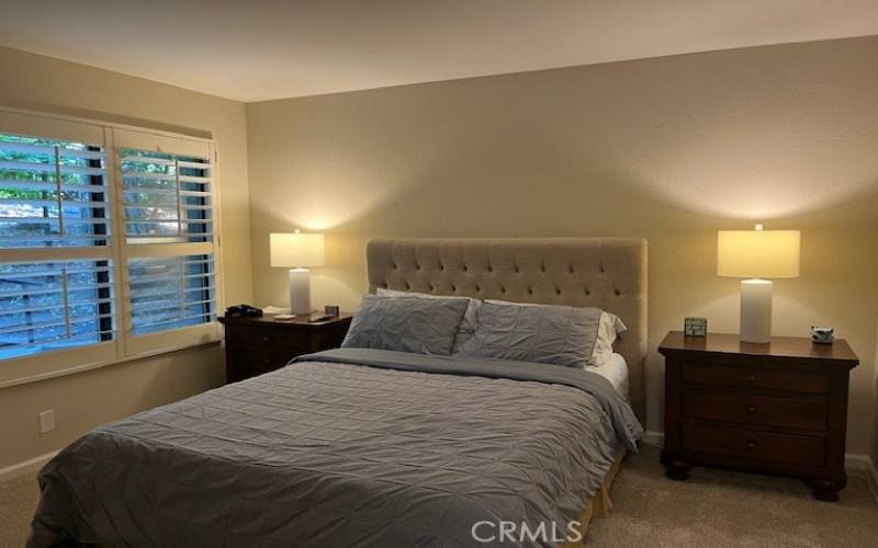 Spacious Guest room with mirrored wardrobe doors