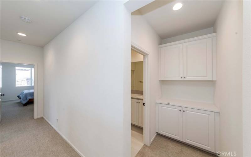 Bathroom on 2nd floor/extra linen closet