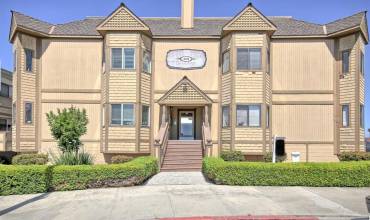 42 Stone Street 2, Salinas, California 93901, 1 Bedroom Bedrooms, ,1 BathroomBathrooms,Residential,Buy,42 Stone Street 2,ML81969253