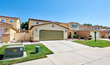 1310 Comfrey Leaf Drive, Beaumont, California 92223, 3 Bedrooms Bedrooms, ,2 BathroomsBathrooms,Residential,Buy,1310 Comfrey Leaf Drive,IV24121669