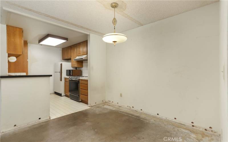 Dining area open to kitchen