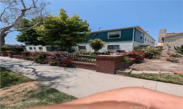 6215 3rd Avenue, Los Angeles, California 90043, 2 Bedrooms Bedrooms, ,1 BathroomBathrooms,Residential Income,Buy,6215 3rd Avenue,DW24124732