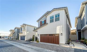 1373 E 23rd Street, Signal Hill, California 90755, 3 Bedrooms Bedrooms, ,2 BathroomsBathrooms,Residential,Buy,1373 E 23rd Street,RS24121751