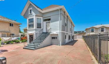 1715 9Th Ave, Oakland, California 94606, 4 Bedrooms Bedrooms, ,4 BathroomsBathrooms,Residential Income,Buy,1715 9Th Ave,41063797