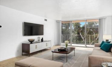 3634 7Th Ave 5C, San Diego, California 92103, 2 Bedrooms Bedrooms, ,2 BathroomsBathrooms,Residential,Buy,3634 7Th Ave 5C,240014080SD