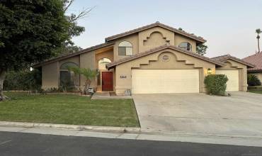 49070 Serenata Ct, La Quinta, California 92253, 3 Bedrooms Bedrooms, ,3 BathroomsBathrooms,Residential,Buy,49070 Serenata Ct,240014107SD