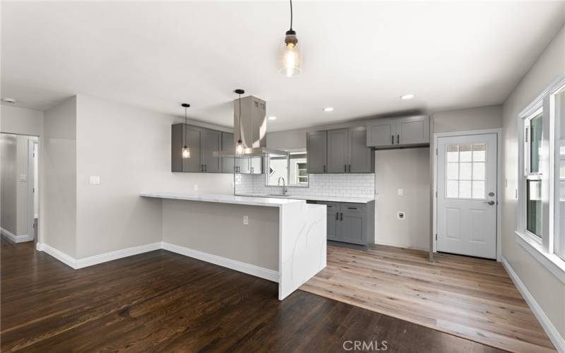 living room, and kitchen view