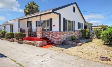 9439 Bancroft Avenue, Oakland, California 94603, 2 Bedrooms Bedrooms, ,1 BathroomBathrooms,Residential,Buy,9439 Bancroft Avenue,PW24094434