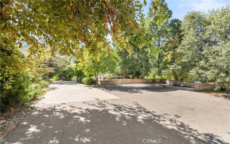 driveway leading to the house and additional parking