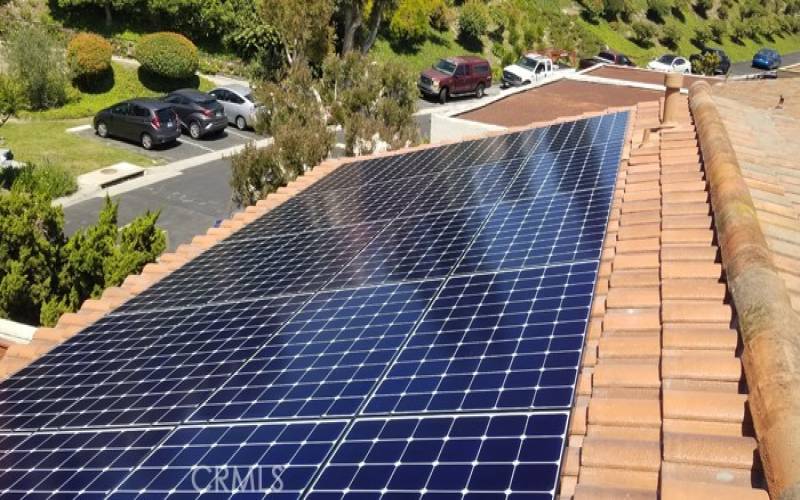 Solar roof provides all the electricity for next 18 years with SCE contract.
