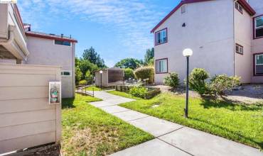 515 Lancaster Ln 236, Bay Point, California 94565, 1 Bedroom Bedrooms, ,1 BathroomBathrooms,Residential,Buy,515 Lancaster Ln 236,41063987