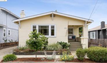 2301 Damuth St, Oakland, California 94602, 2 Bedrooms Bedrooms, ,1 BathroomBathrooms,Residential,Buy,2301 Damuth St,41063810