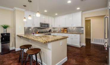 6909 Goldfinch Place, Carlsbad, California 92011, 2 Bedrooms Bedrooms, ,2 BathroomsBathrooms,Residential,Buy,6909 Goldfinch Place,NDP2405473