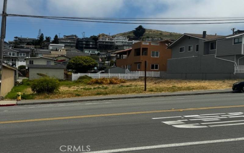 This lot has 50' street frontage.  There is another lot to the right that is 25' street frontage, currently on the market with a different broker and separately owner.