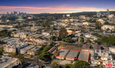 1009 N Croft Avenue, Los Angeles, California 90069, 10 Bedrooms Bedrooms, ,Residential Income,Buy,1009 N Croft Avenue,24407485