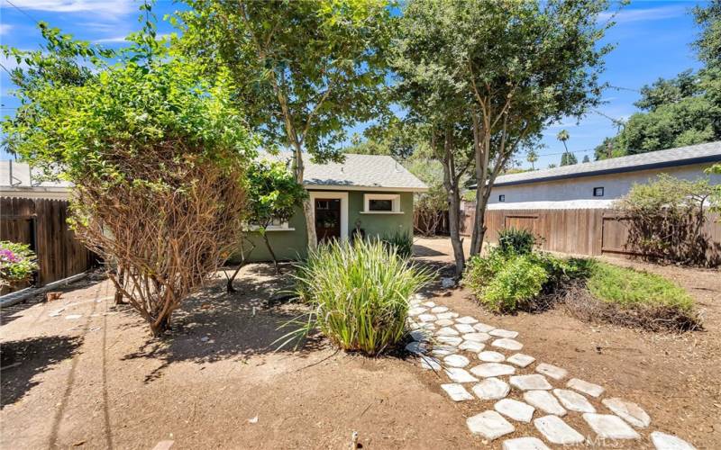 Large backyard, plenty of room for a pool.