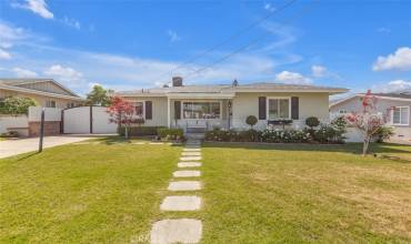 11003 Quill Avenue, Sunland, California 91040, 3 Bedrooms Bedrooms, ,1 BathroomBathrooms,Residential,Buy,11003 Quill Avenue,GD24126034