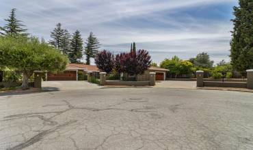 13262 Via Blanc Court, Saratoga, California 95070, 5 Bedrooms Bedrooms, ,3 BathroomsBathrooms,Residential,Buy,13262 Via Blanc Court,ML81968253