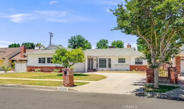 7327 Leescott Avenue, Lake Balboa, California 91406, 3 Bedrooms Bedrooms, ,2 BathroomsBathrooms,Residential,Buy,7327 Leescott Avenue,SR24130563