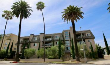 439 N Doheny Drive 301, Beverly Hills, California 90210, 2 Bedrooms Bedrooms, ,2 BathroomsBathrooms,Residential Lease,Rent,439 N Doheny Drive 301,SR24131613