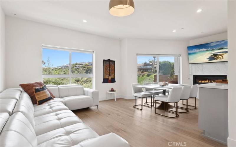 Family room with Buck Gully Canyon view
