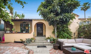 8957 Keith Avenue, West Hollywood, California 90069, 5 Bedrooms Bedrooms, ,Residential Income,Buy,8957 Keith Avenue,24408541